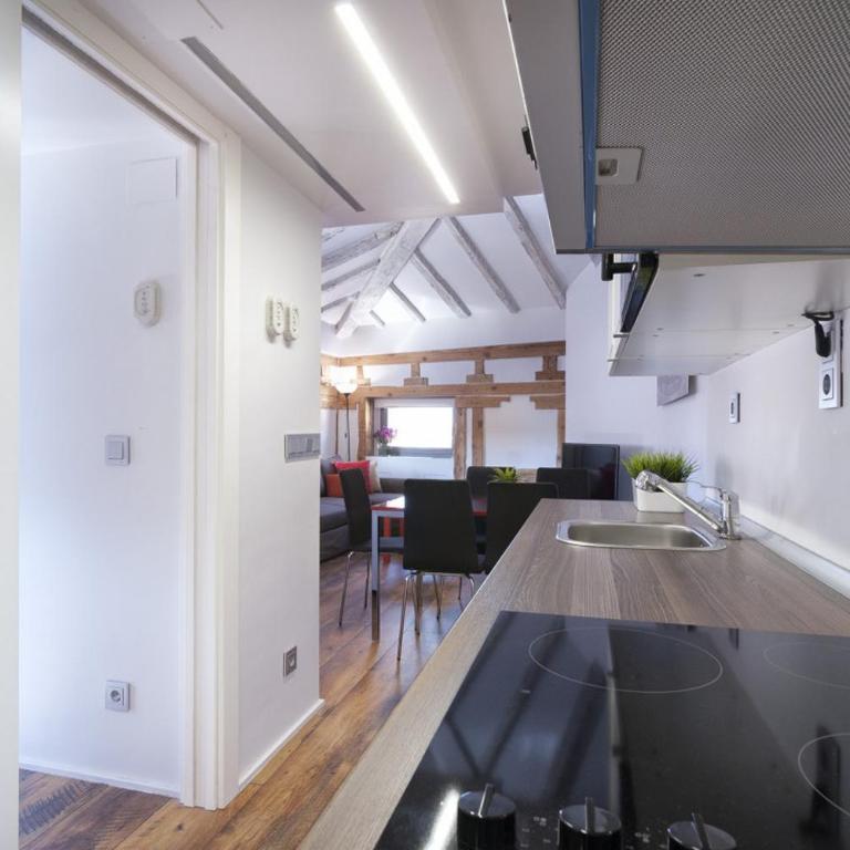 Central apartment W 2Beds and 1baths-Plaza Mayor - Two-Bedroom Apartment - 8
