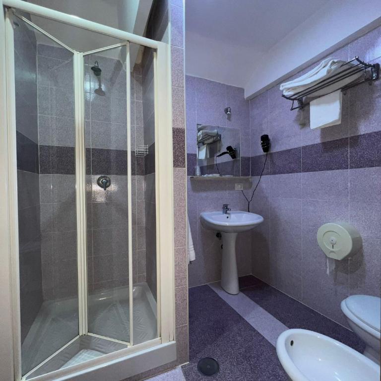 Hotel Martini - Double Room - 2