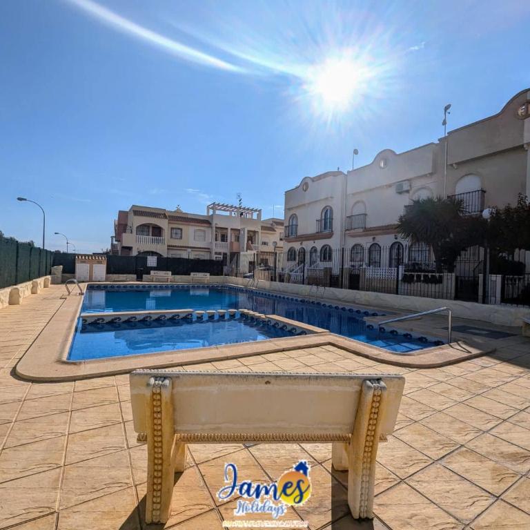 First Floor 2 Bedroom Apartment Near Emerald Isle LF13 - Apartment - 2