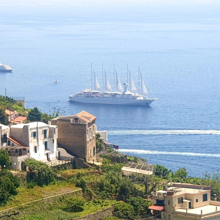 Amalfi Rooms & Suite Duoglio Beach - seaview - King Room with Sea View - 2