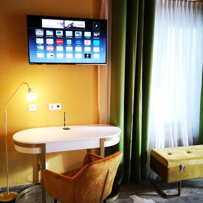 Goldener Hahn Apartments - Deluxe Studio mit Queensize-Bett - 5