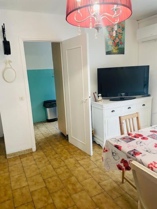 Maison 2 P- Peymeinade lotissement avec Piscine - Villa 1 Chambre - 32