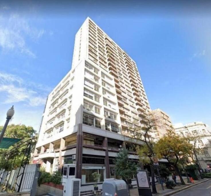 Moderno & Funcional - Hermoso -Seguridad - Cochera - Apartamento de 2 dormitorios - 8