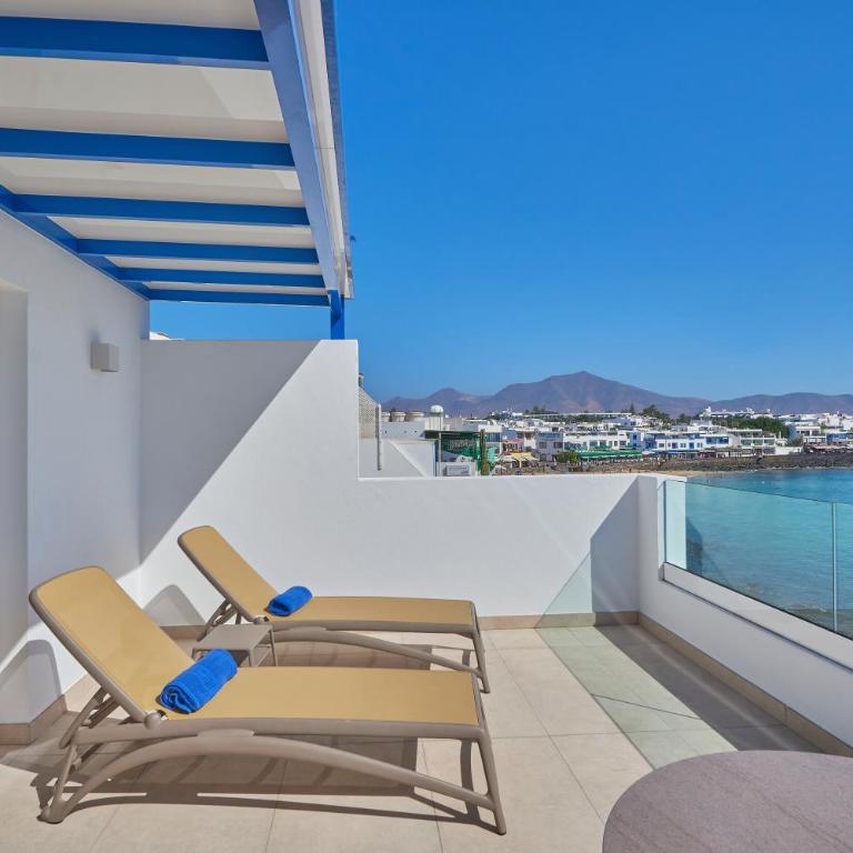 Blancazul Deluxe Casa Domingo - One-Bedroom Apartment with Balcony and Sea View - 19