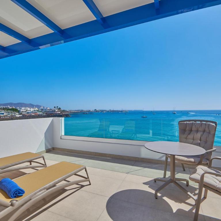 Blancazul Deluxe Casa Domingo - One-Bedroom Apartment with Balcony and Sea View - 1