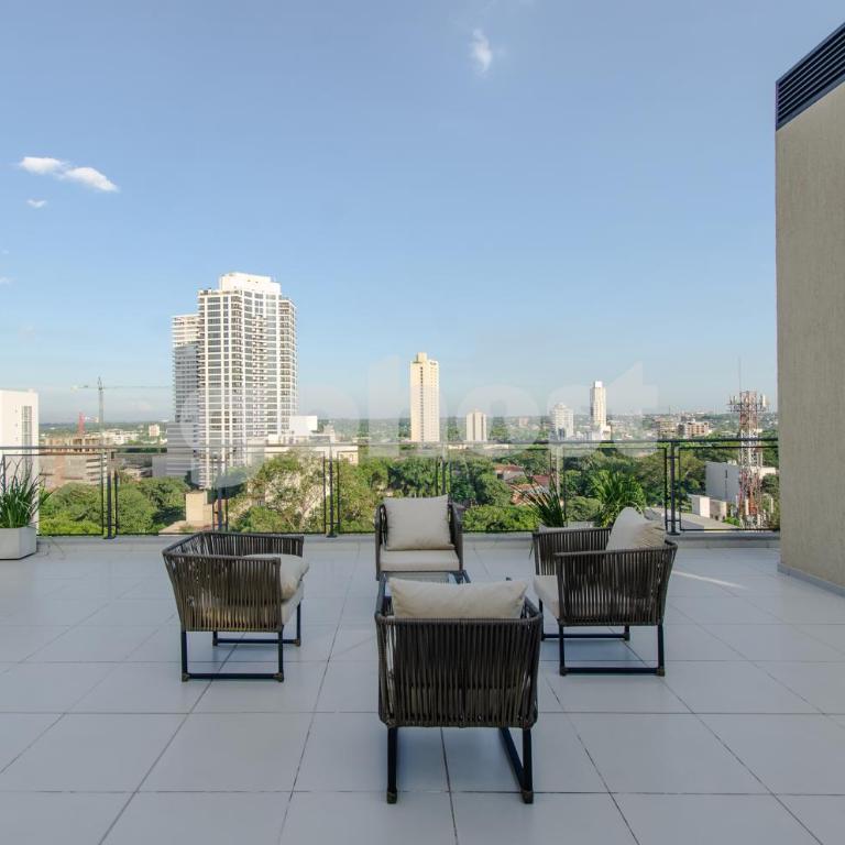 Elegant 1 bed apt near Paseo La Galeria - Apartment - 25
