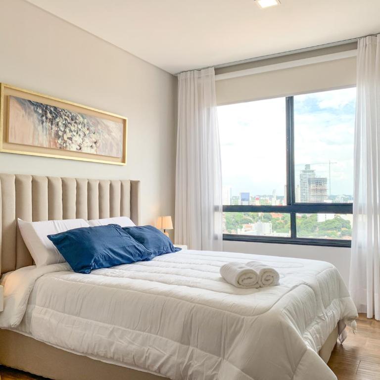 En piso 18. Excelente ubicación, Barrio Carmelitas - Apartamento de 2 dormitorios - 43