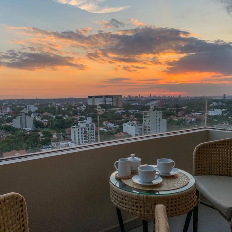 En piso 18. Excelente ubicación, Barrio Carmelitas - Apartamento de 2 dormitorios - 45