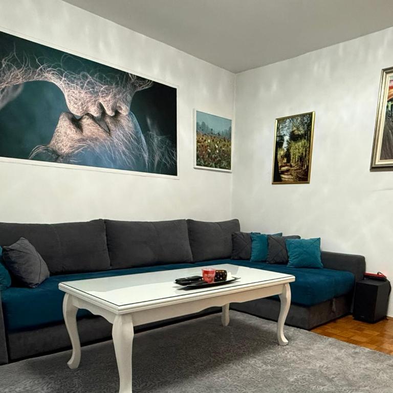 Luxury Apartment Tuzla - Apartman sa 2 Spavaće Sobe - 1
