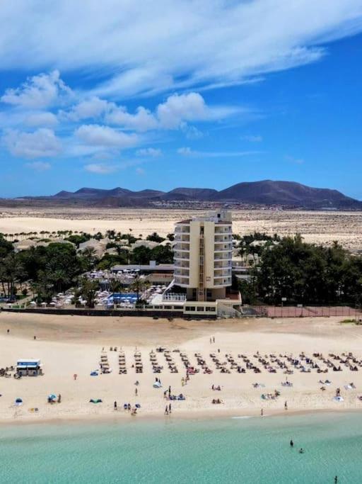 Central Corralejo with Terrace & Palm Trees 25mb wifi - Apartamento de 1 dormitorio con vistas a la piscina - 18