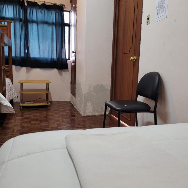 Casa COLON Quito B&B Hostel & Spanish School - Habitación Cuádruple Clásica - 4