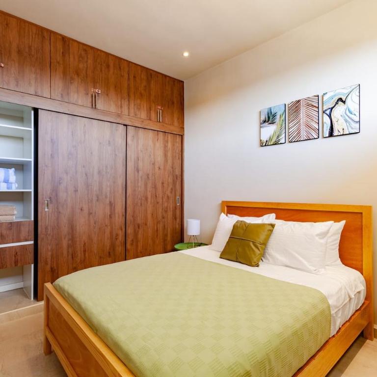 NEW CasitaDelMar 12min to Beach,Pools,Playgrounds - Three-Bedroom Apartment - 16