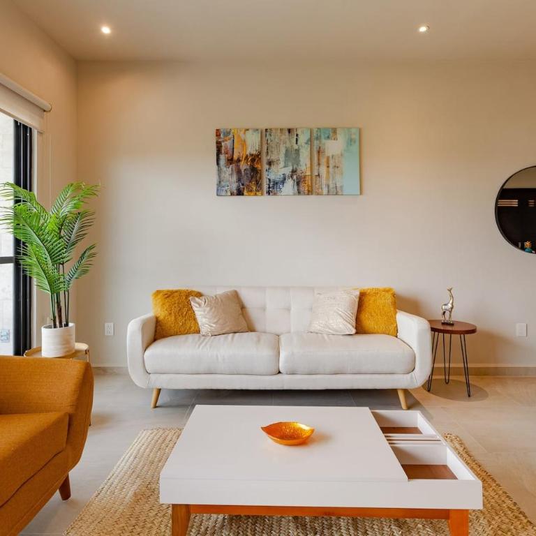NEW CasitaDelMar 12min to Beach,Pools,Playgrounds - Three-Bedroom Apartment - 8