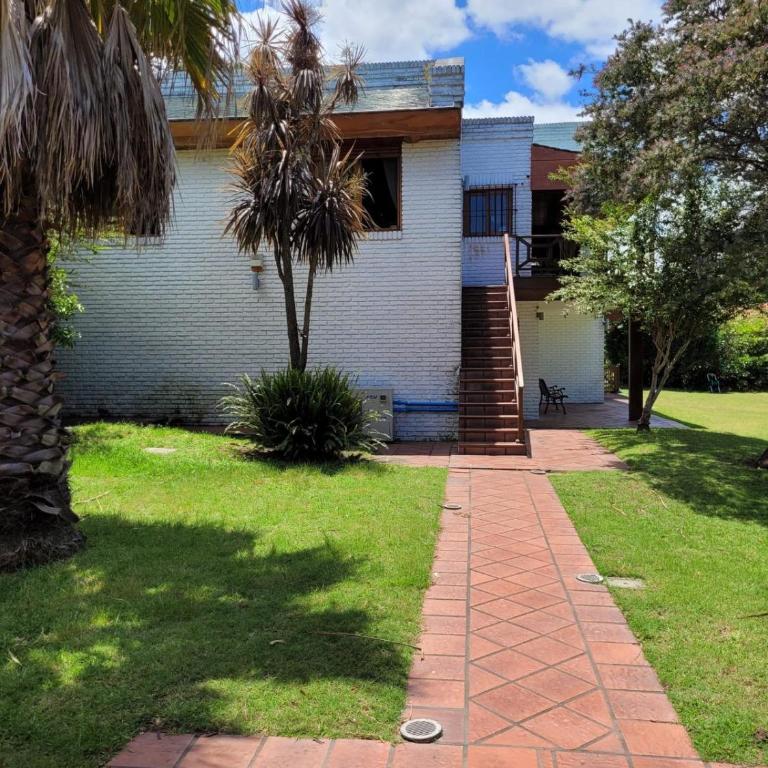 Casa con piscina en Piriápolis - Casa de 5 dormitorios - 10
