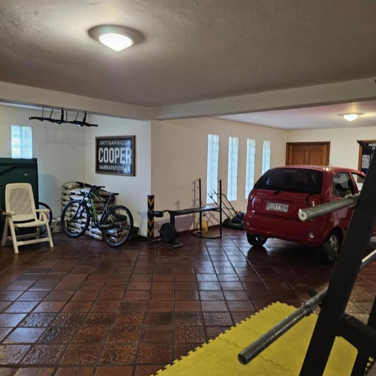 Casa con piscina en Piriápolis - Casa de 5 dormitorios - 28