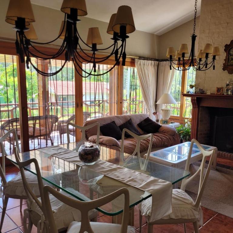 Casa con piscina en Piriápolis - Casa de 5 dormitorios - 30