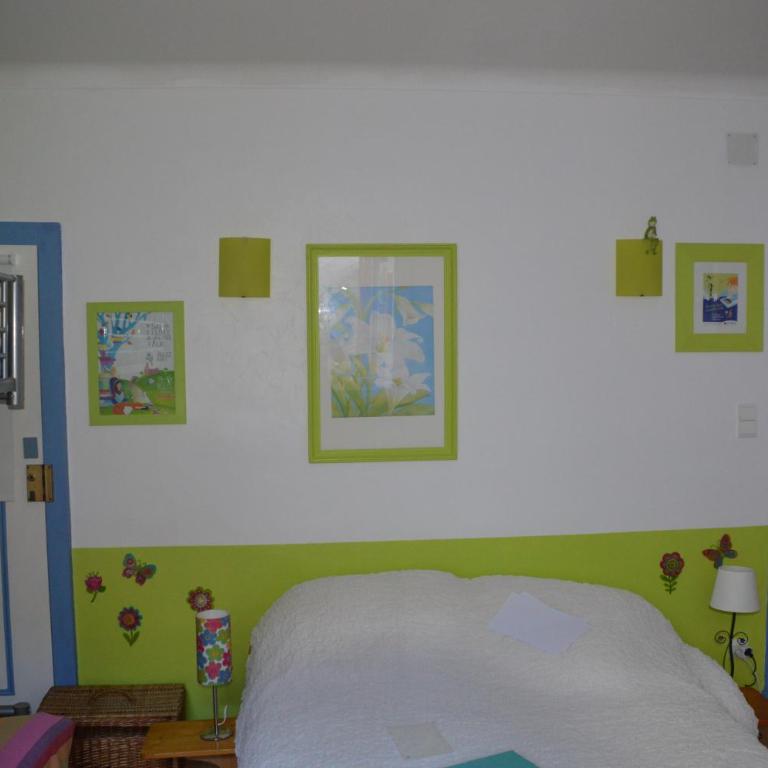 Volets Bleus et Briques Rouges - Apartment - 34