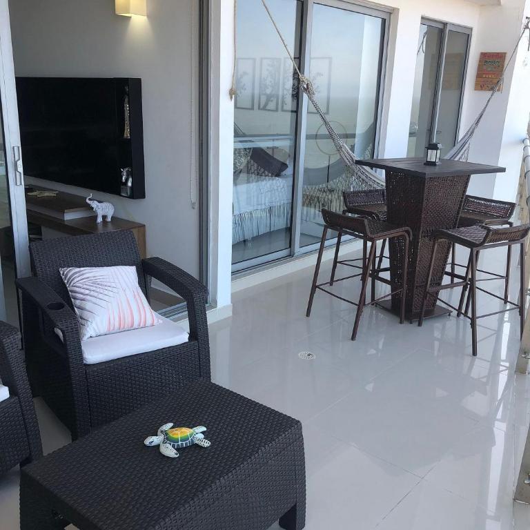 Amplios Aptos de Lujo Frente a la Playa a 5 Minutos del Centro y del Aeropuerto, en Edificio con Piscina, Jacuzzi, Sauna, Gimnasio, Turco y Seguridad las 24 hs. - Apartamento con vistas al mar - 30