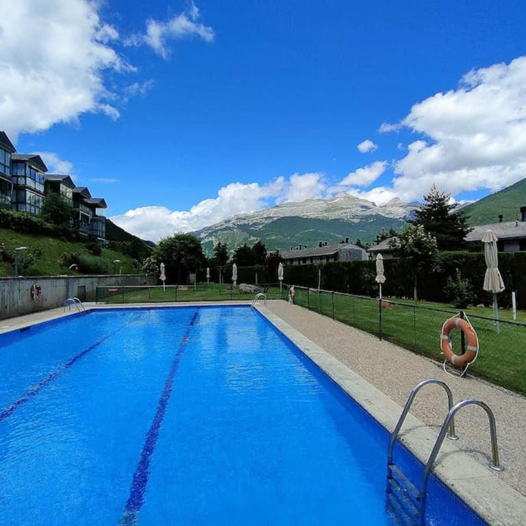 Apartamento en Villanúa - Two-Bedroom Apartment with View - 12