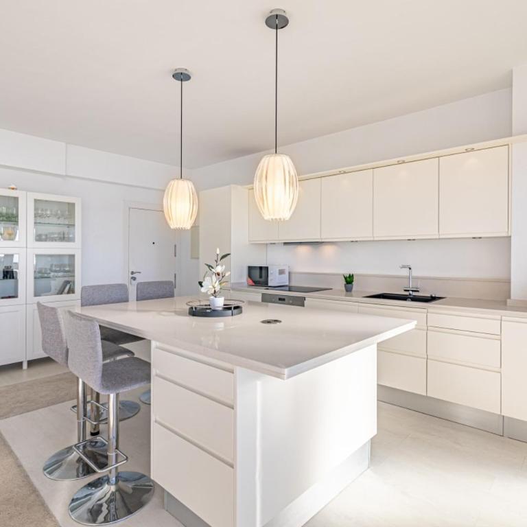 Cozy 2 Bedroom with magic sea view - Two-Bedroom Apartment - 13