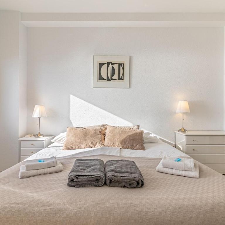 Cozy 2 Bedroom with magic sea view - Two-Bedroom Apartment - 7