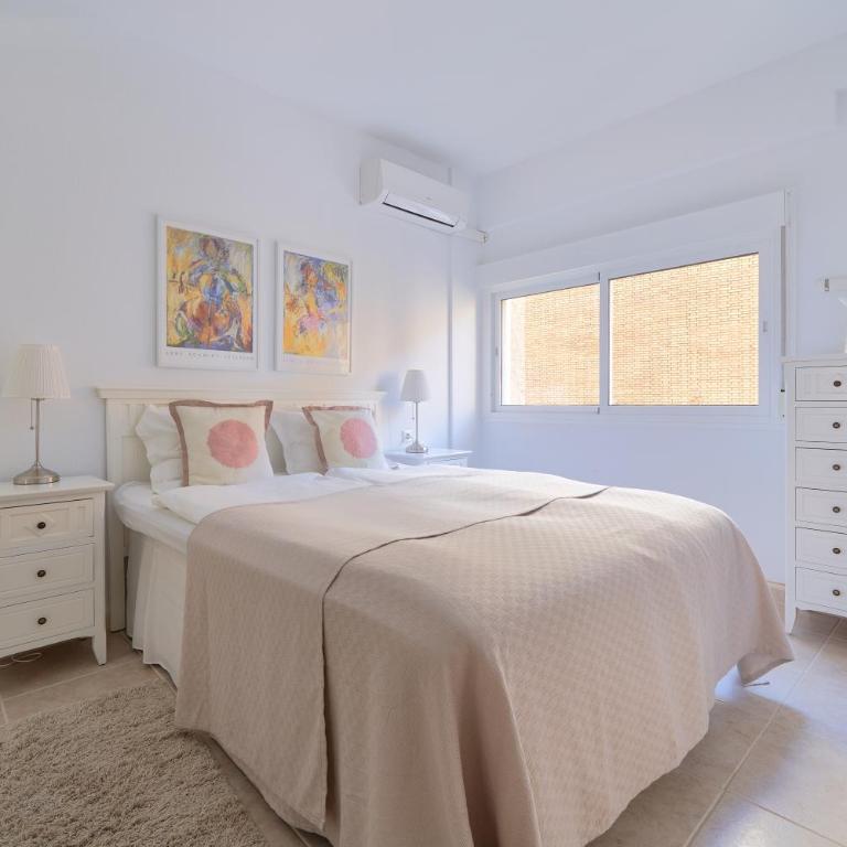 Cozy 2 Bedroom with magic sea view - Two-Bedroom Apartment - 28