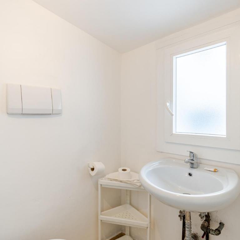 Campo de Fiori - Casa Storica 4bdr con Terrazza - Four-Bedroom Apartment with Balcony - 12