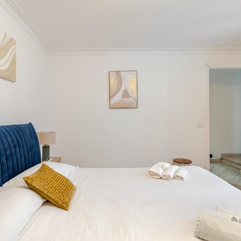 Campo de Fiori - Casa Storica 4bdr con Terrazza - Four-Bedroom Apartment with Balcony - 39