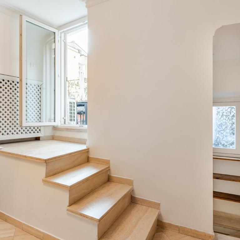 Campo de Fiori - Casa Storica 4bdr con Terrazza - Four-Bedroom Apartment with Balcony - 46