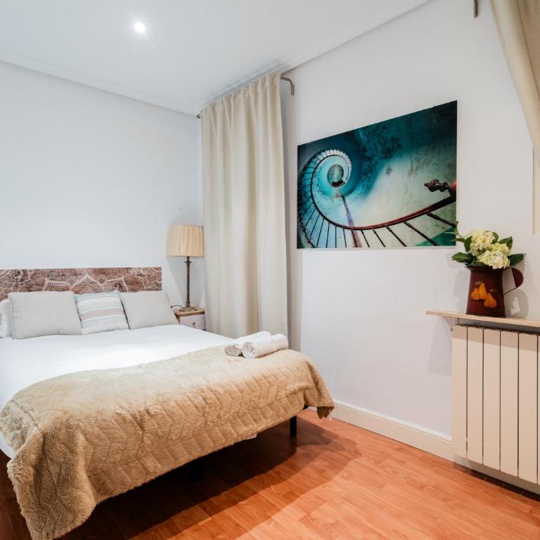 Los Preciados de Callao - Three-Bedroom Apartment with Balcony - 3