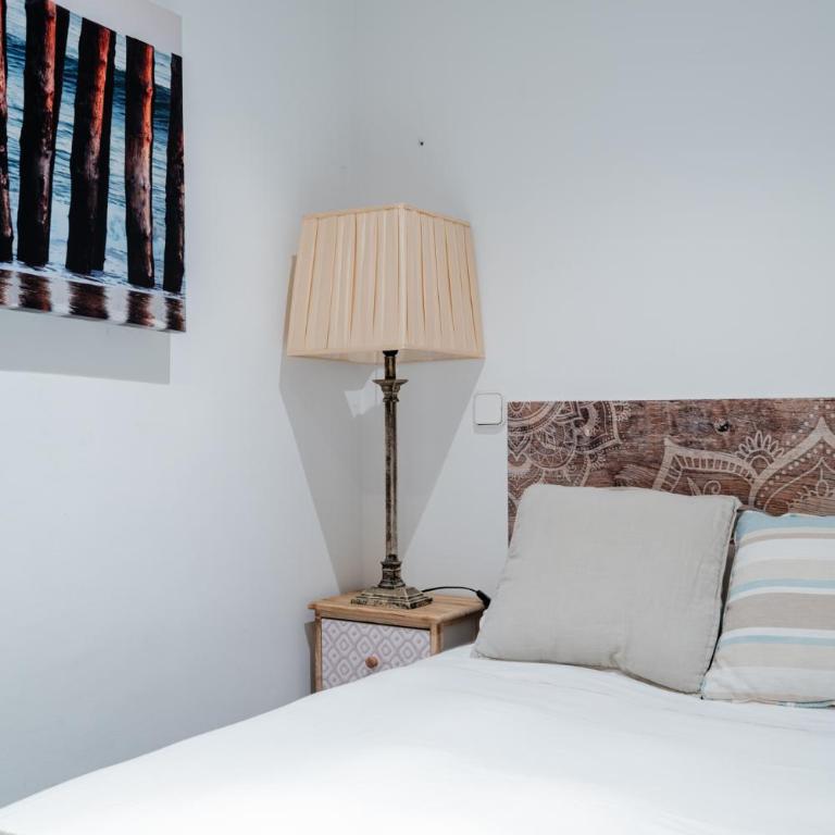 Los Preciados de Callao - Three-Bedroom Apartment with Balcony - 2
