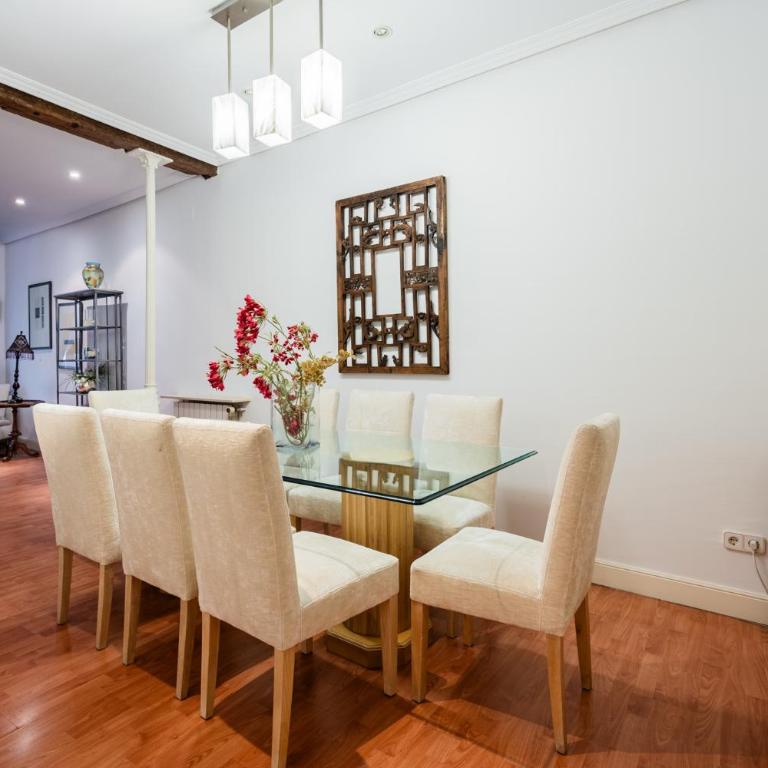 Los Preciados de Callao - Three-Bedroom Apartment with Balcony - 32