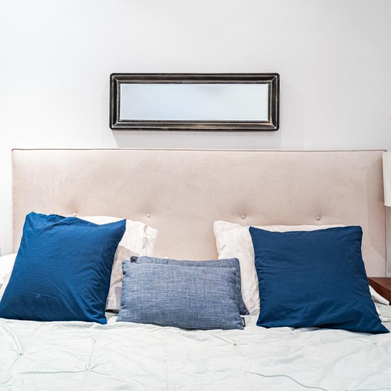 Los Preciados de Callao - Three-Bedroom Apartment with Balcony - 20