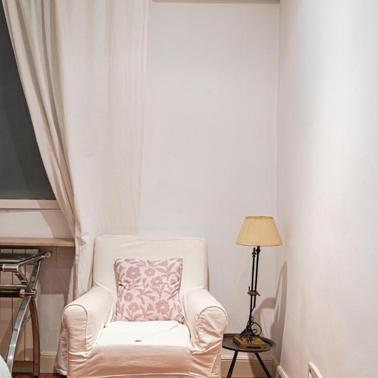 Los Preciados de Callao - Three-Bedroom Apartment with Balcony - 24