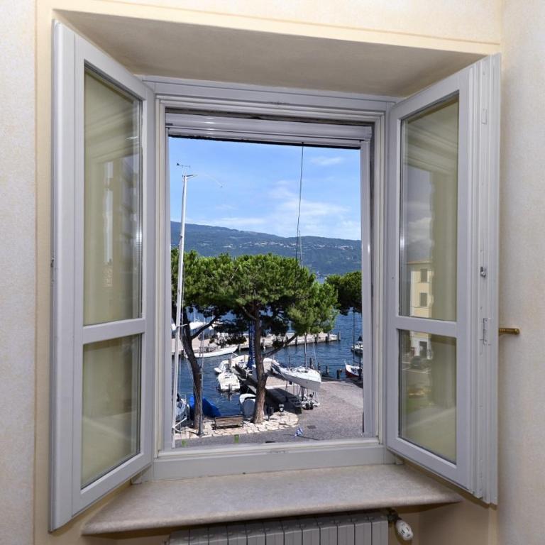 Appartamento Al Porto Vecchio con posto auto by Theater Home - Appartamento con 2 Camere da Letto - 9