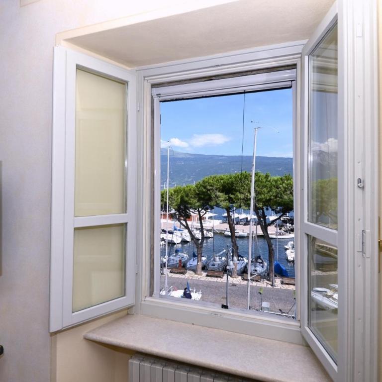 Appartamento Al Porto Vecchio con posto auto by Theater Home - Appartamento con 2 Camere da Letto - 10