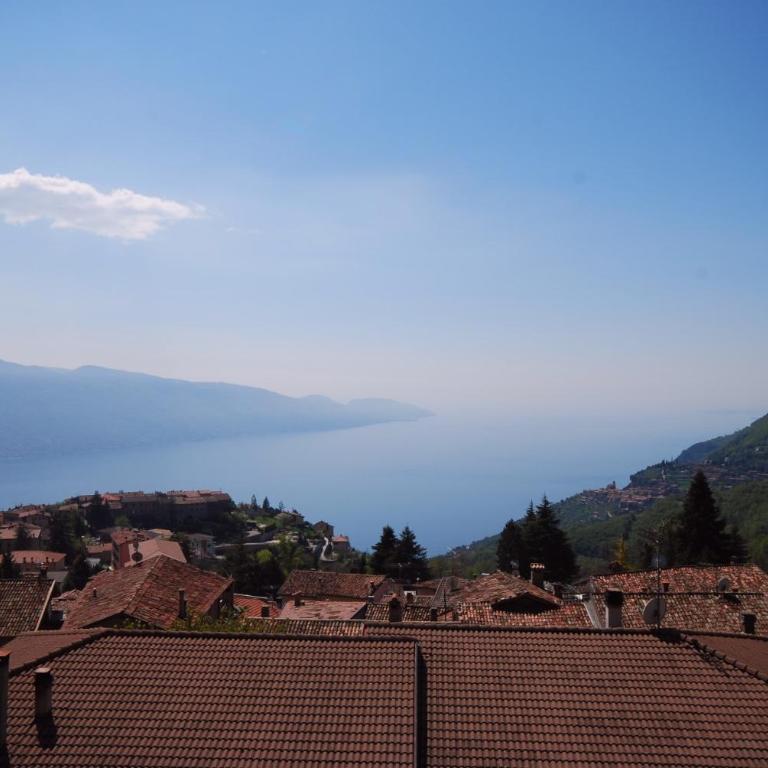 Appartamento Cristina by Theater Home - Appartamento con Vista Lago - 1