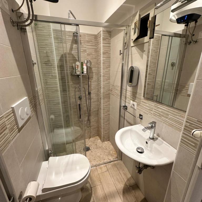 Pazz House - One-Bedroom Apartment - 17