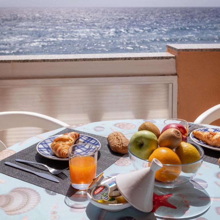 Frente al Mar - Terraza - Piscina - Playa 1 min - Apartamento de 1 dormitorio - 63