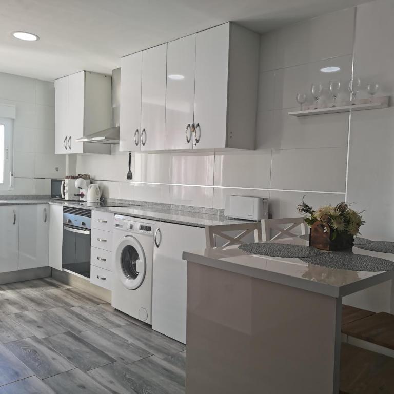 Plaza Sainetero - Apartment - 11