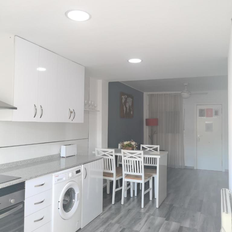 Plaza Sainetero - Apartment - 9