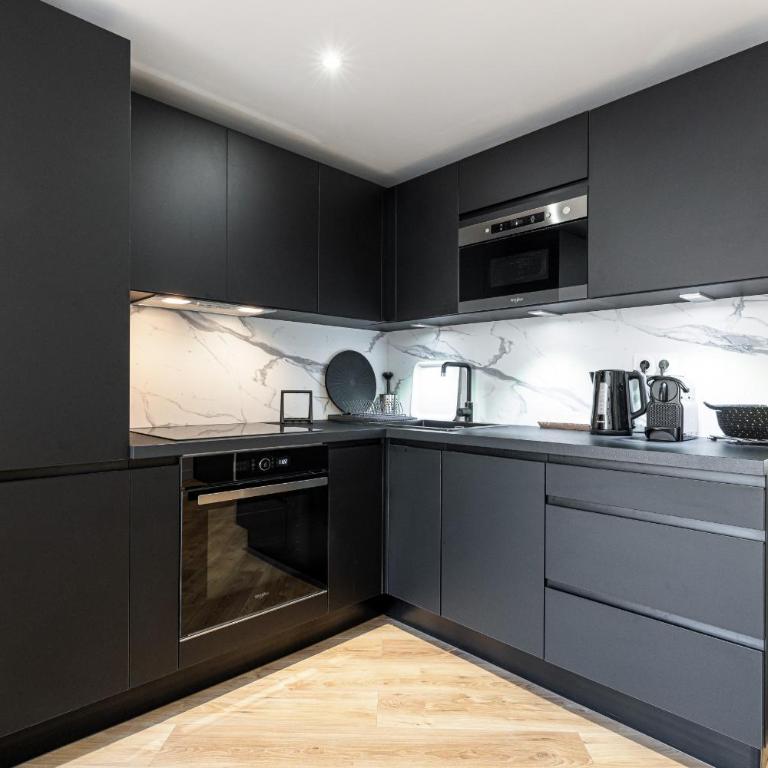 5 FODERE - Magnifique Duplex - Port de Nice - Dernier etage - One-bedroom Loft Apartment - 4
