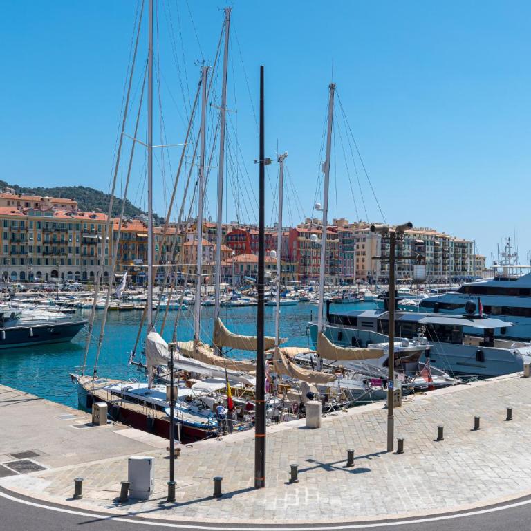 5 FODERE - Magnifique Duplex - Port de Nice - Dernier etage - One-bedroom Loft Apartment - 26