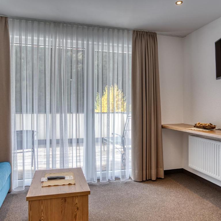 Hotel Erika - Junior Suite mit Balkon - 11