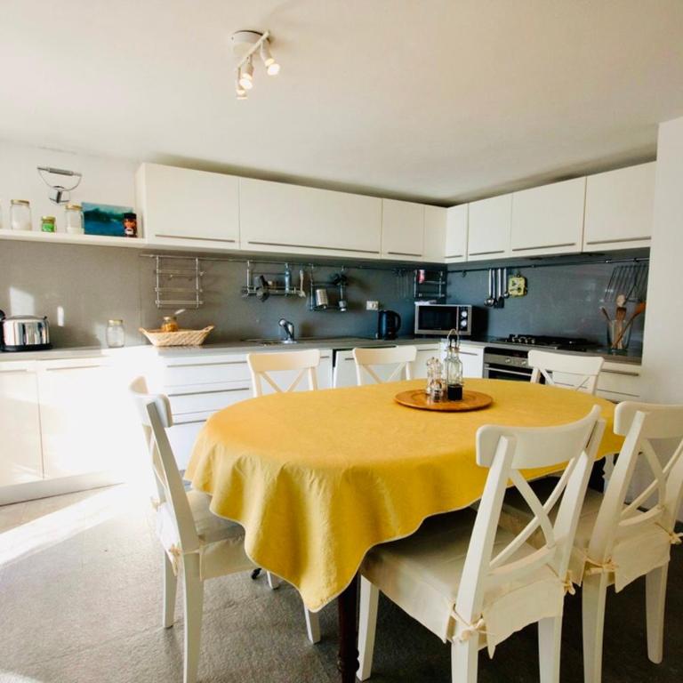 Agriturismo Castello di Vezio - Casa con 2 Camere da Letto - 1