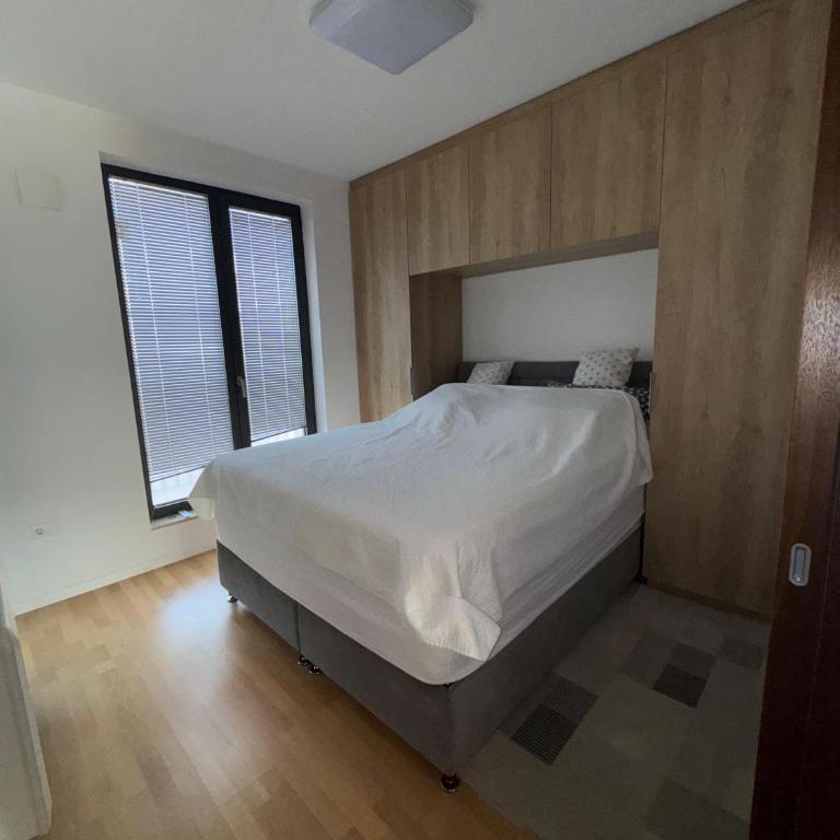 Luxury 3 Bedroom Apartment with Balcony & City View GreenResidence Sarajevo - Three-Bedroom Apartment - 8