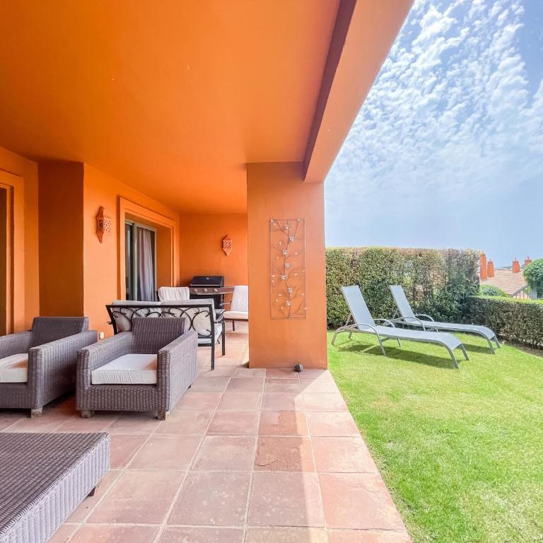 Luxury Ground Floor Apartment with Spa Facilities - Apartamento de 2 dormitorios - 1