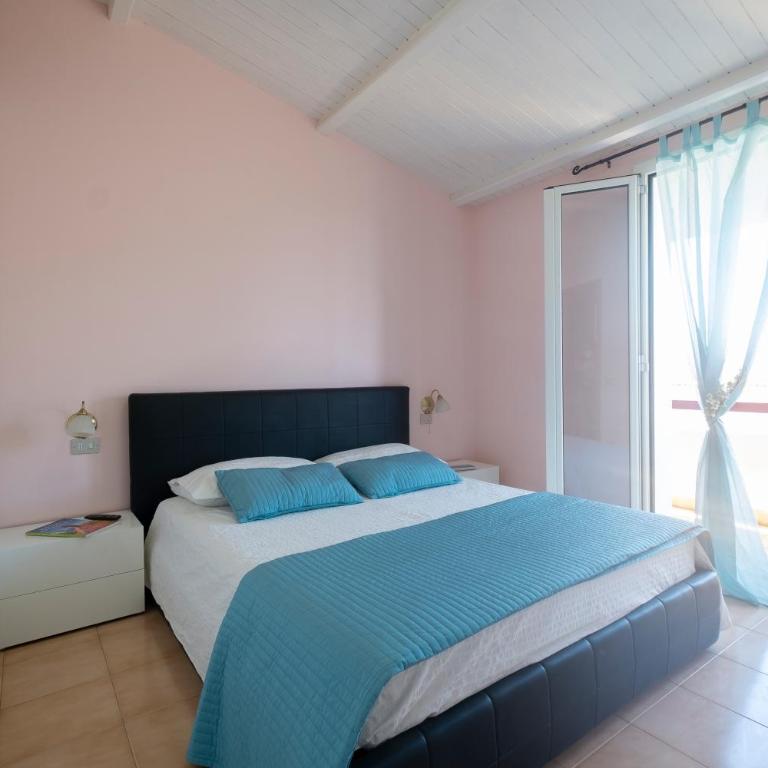 131 - Trilocale al secondo piano a Marcelli con garage, climatizzato e ben arredato, a 200 mt dal mare - SPIAGGIA INCLUSA - Appartamento con 2 Camere da Letto - 6