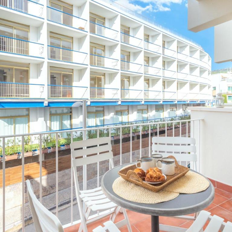 A pie de todo, Luz, Balcón y Playa en Tossa - Apartamento de 2 dormitorios - 12