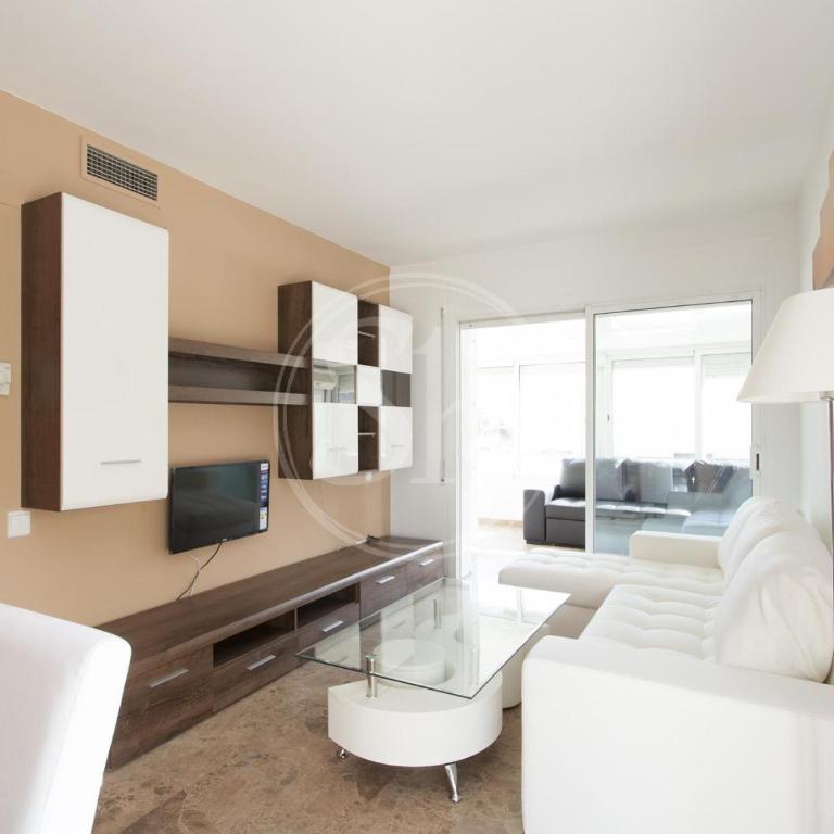 Apartment close to the beach with terrace - Three-Bedroom Apartment - 2